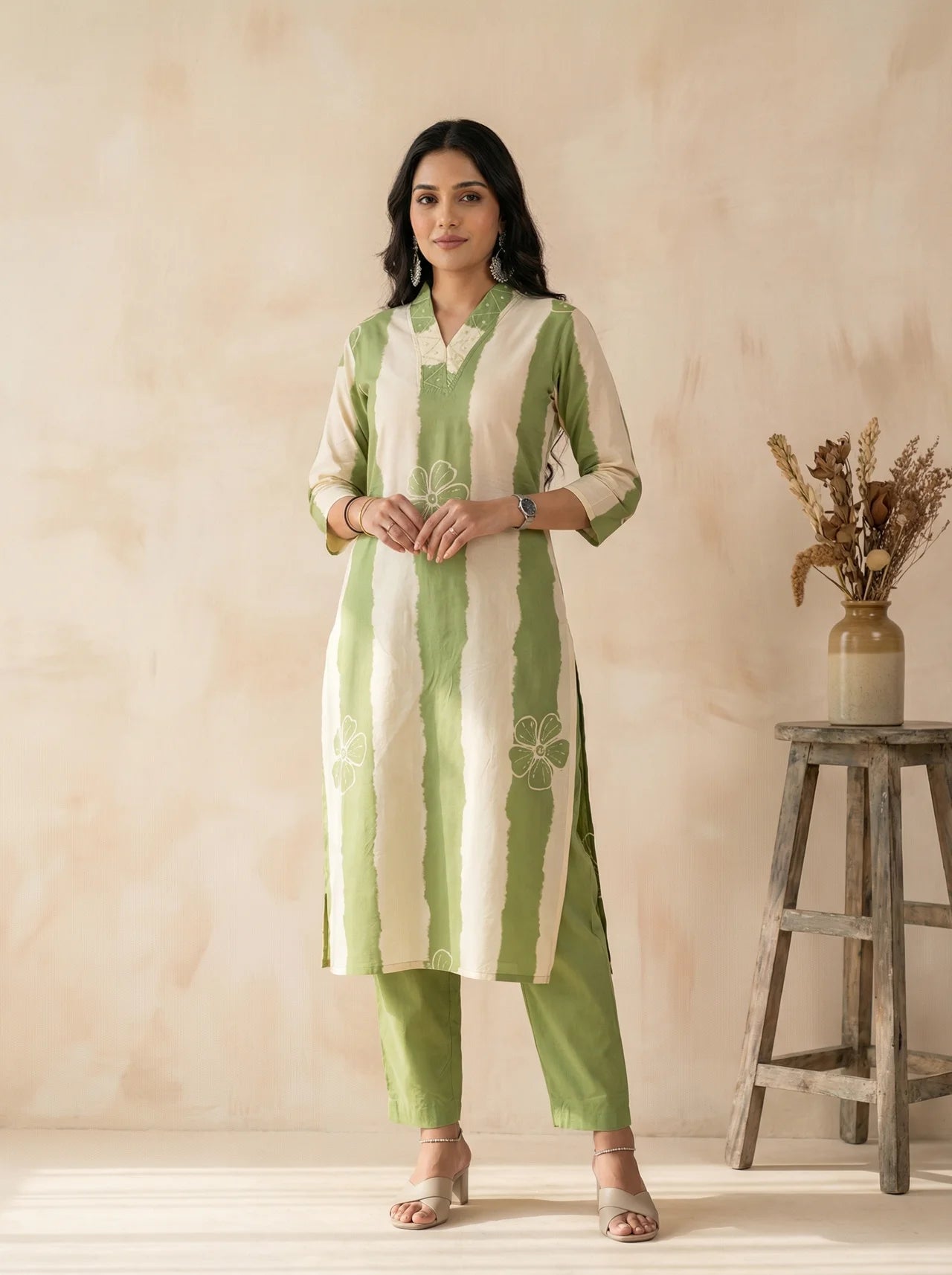 Green and White Cotton Straight Kurta Pant Set